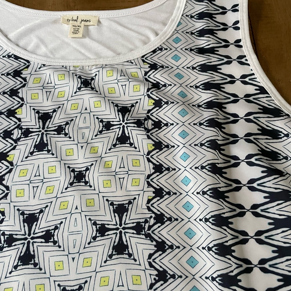 Tribal top. Size XL. Only worn once
